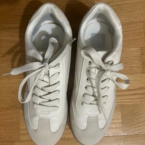 Dolce Vita sneakers.